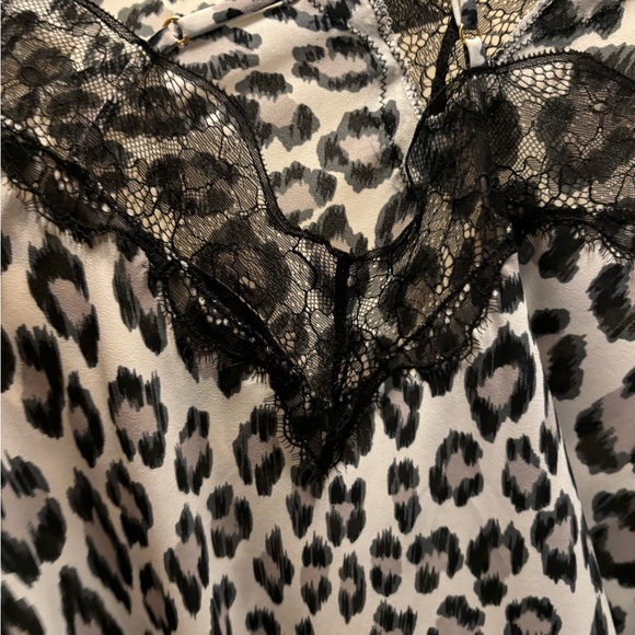 Victoria’s Secret leopard print slip dress,excellent condition, small size - Picture 5 of 13